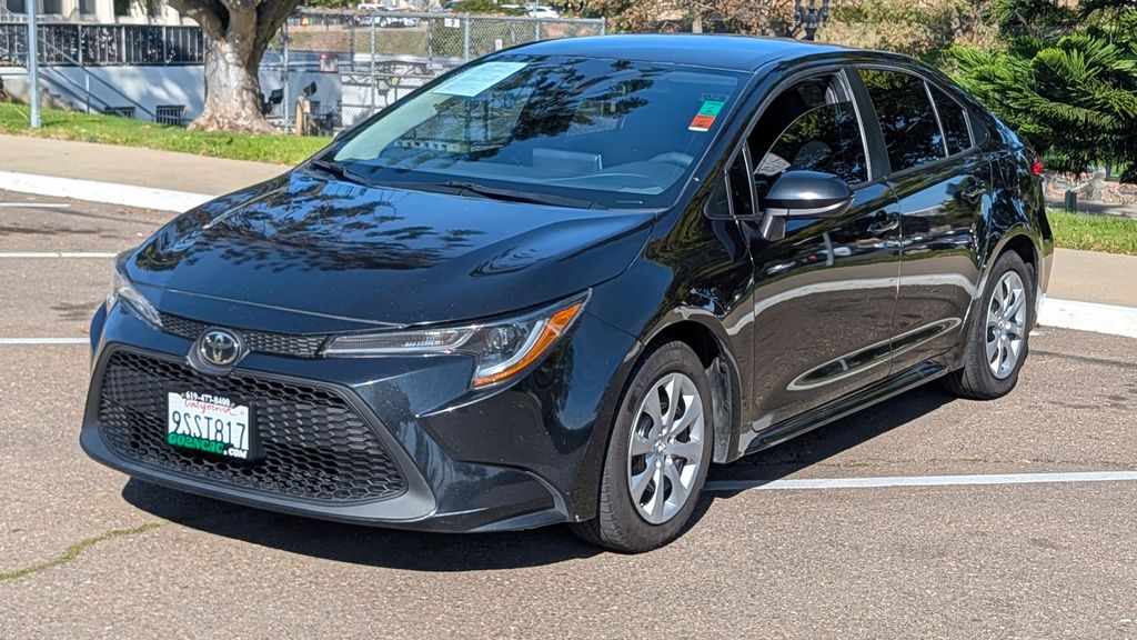 Used 2021 Toyota Corolla LE 4D Sedan