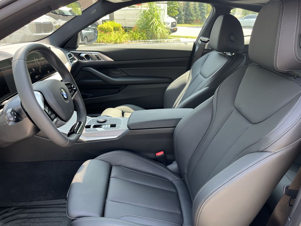 Thumbnail: 2026 BMW 4 Series - 11