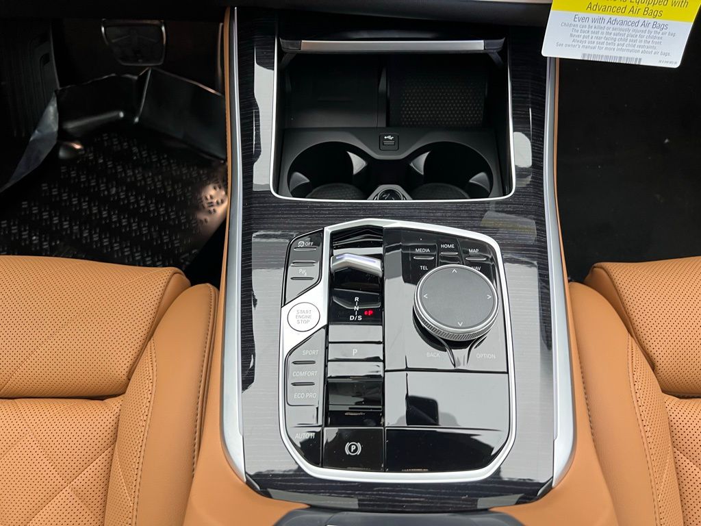 Thumbnail: 2026 BMW X5 - 12