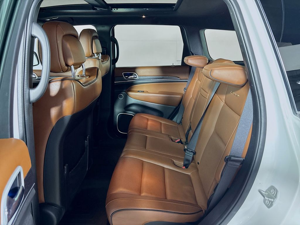 2020 Jeep Grand Cherokee Summit