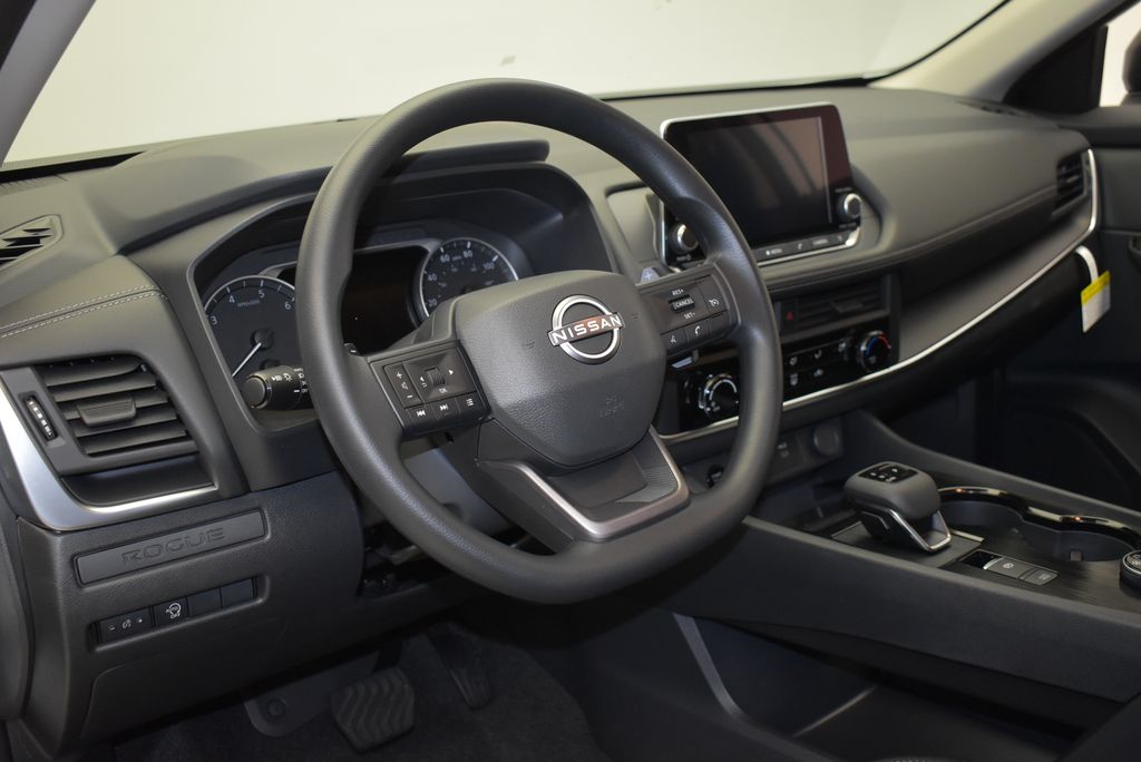 2025 Nissan Rogue S 14
