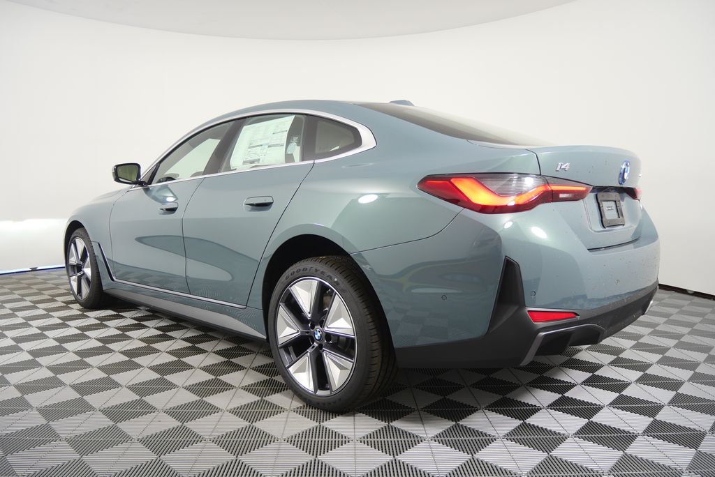 Thumbnail: 2025 BMW i4 - 4