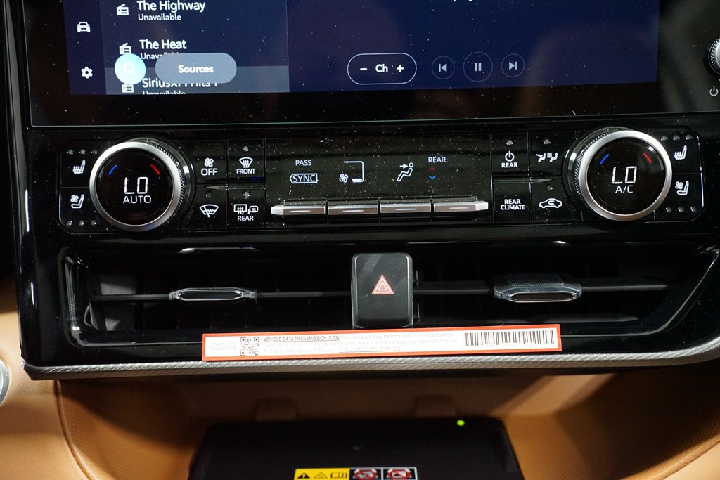 Thumbnail: 2026 Toyota Highlander - 21