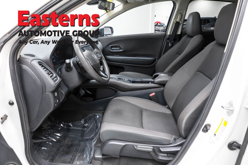 Used 2021 White Honda EX image 14