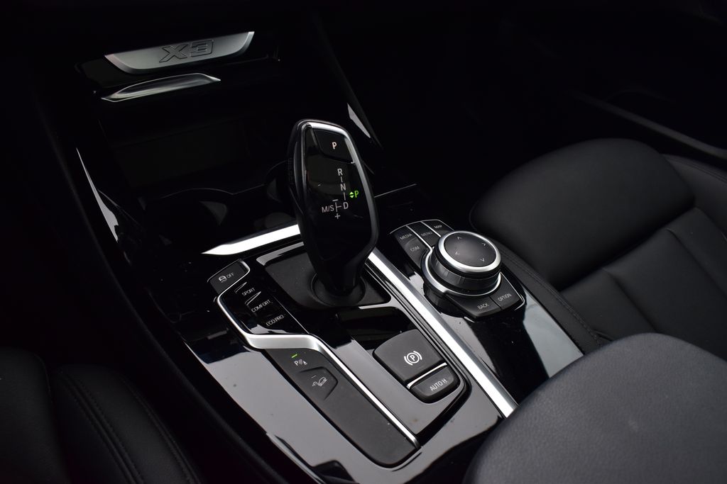Thumbnail: 2021 BMW X3 - 23