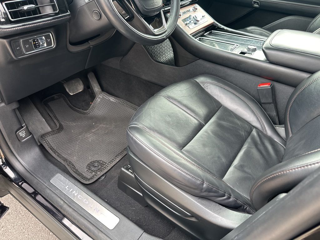 Used Car 2022 Lincoln Aviator  Reserve For Sale Under $40,000 In Austin, Texas