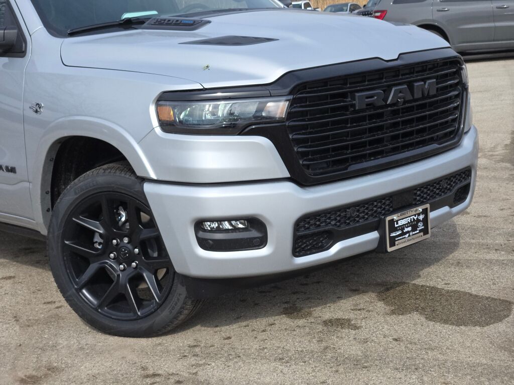 View vehicle photo 5