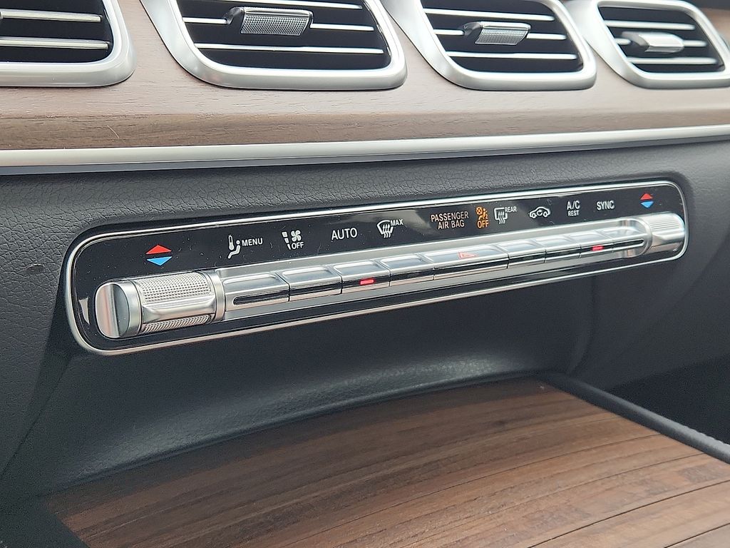 Thumbnail: 2026 Mercedes-Benz GLE - 11