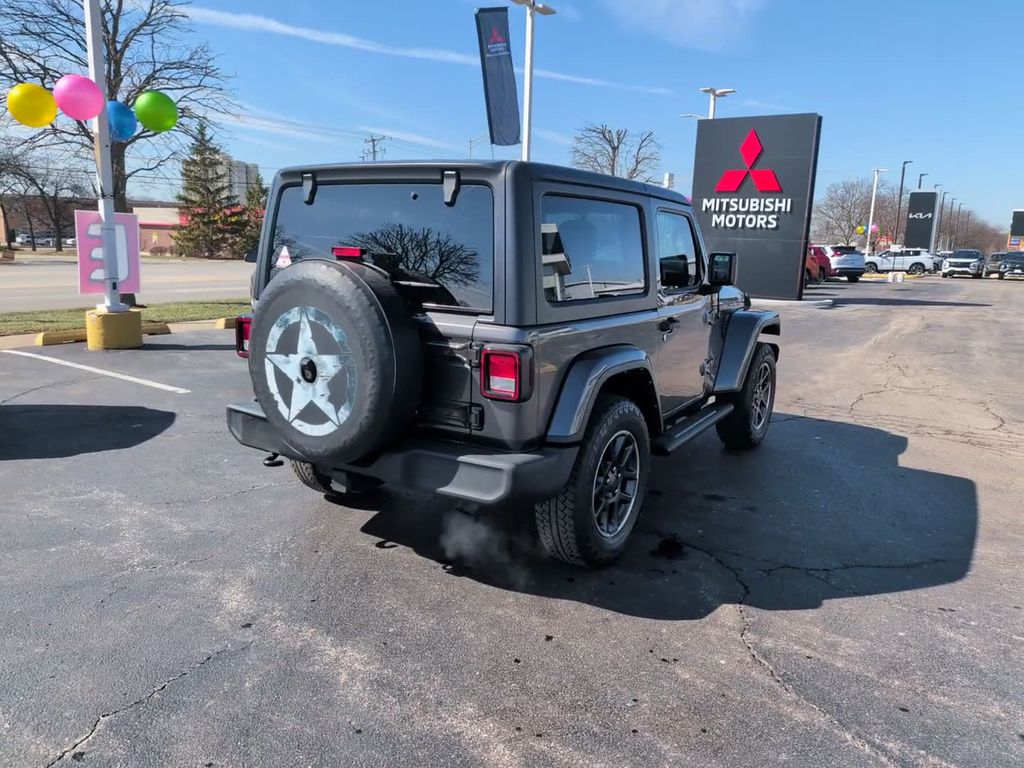 Used 2021 Gray Jeep  image 6