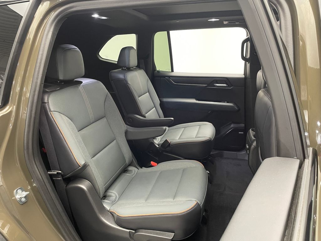 Thumbnail: 2024 GMC Acadia - 26