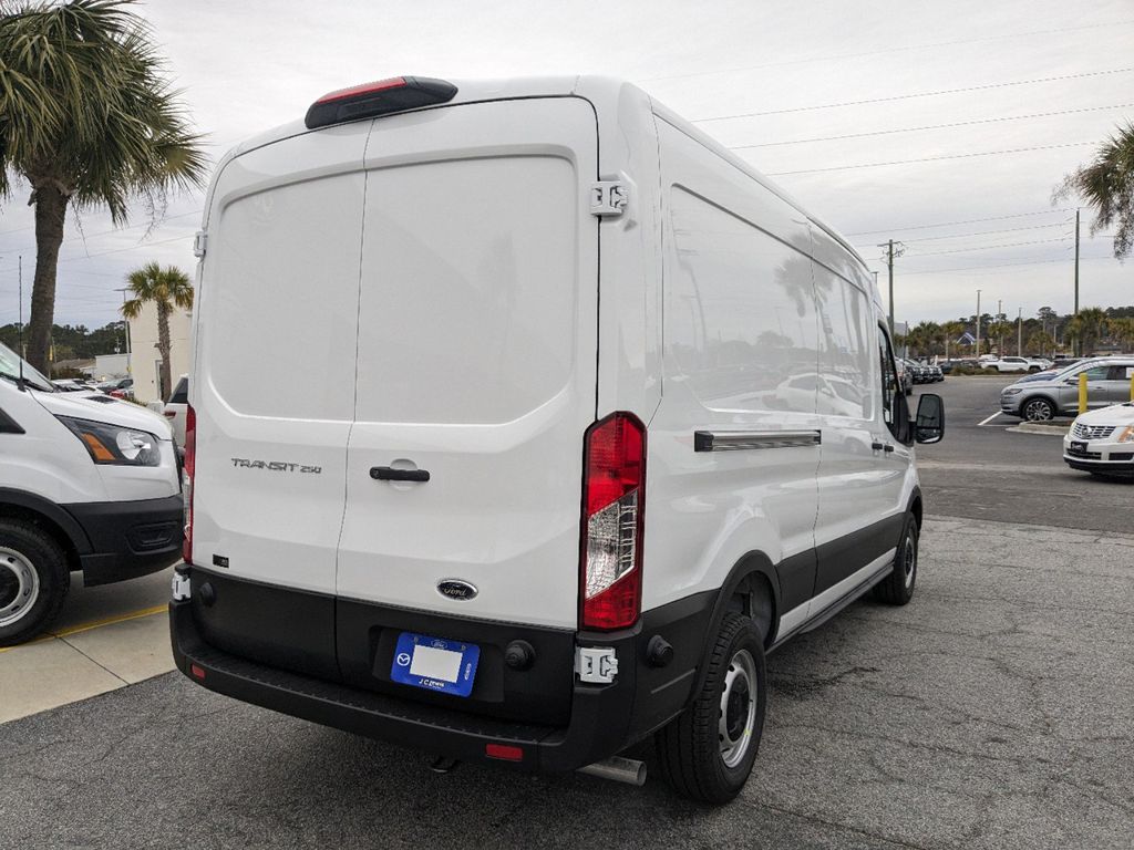 2024 Ford Transit 250