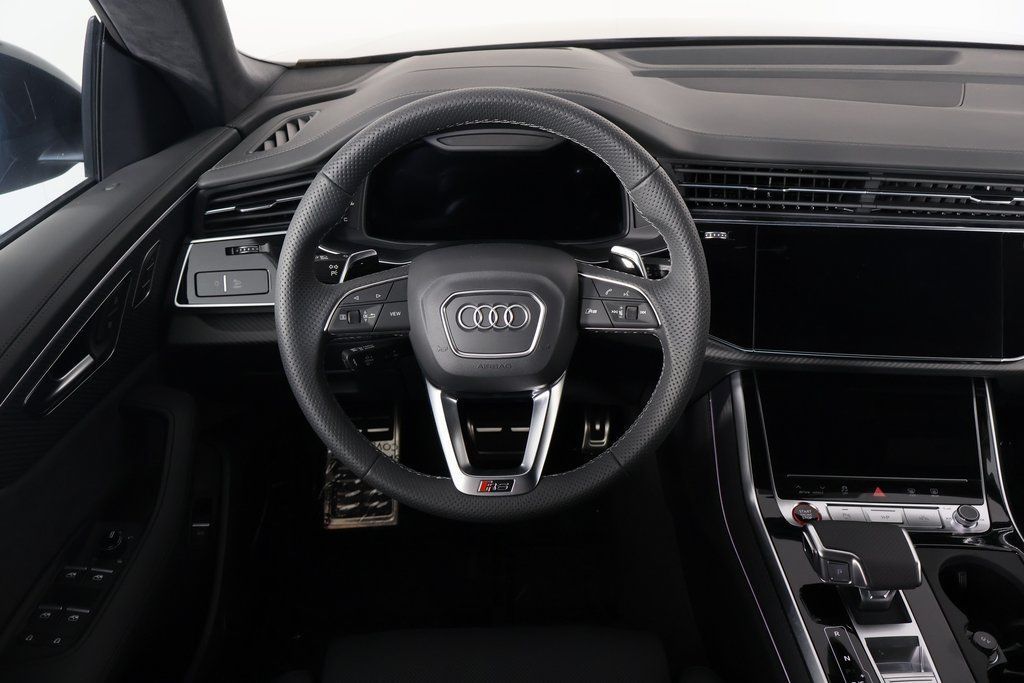 Thumbnail: 2026 Audi RS Q8 - 3