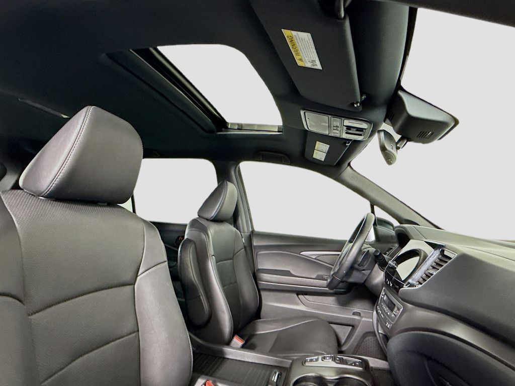 Thumbnail: 2023 Honda Passport - 18