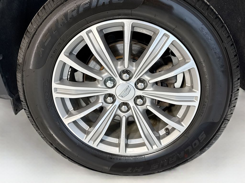 Thumbnail: 2019 Cadillac XT5 - 32