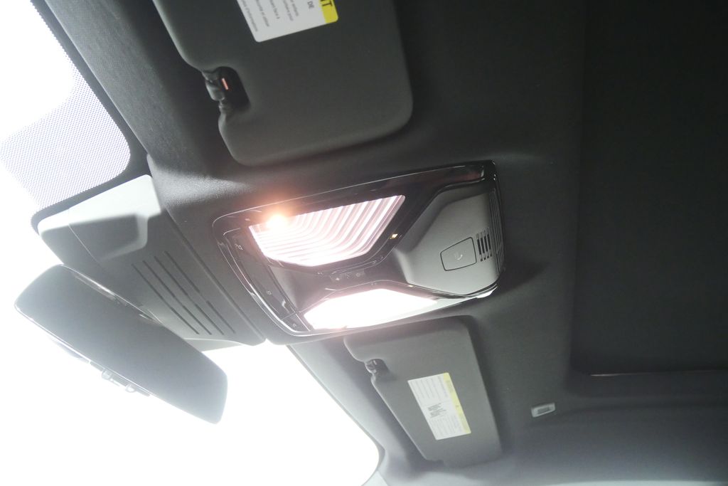 Thumbnail: 2026 BMW X6 - 21