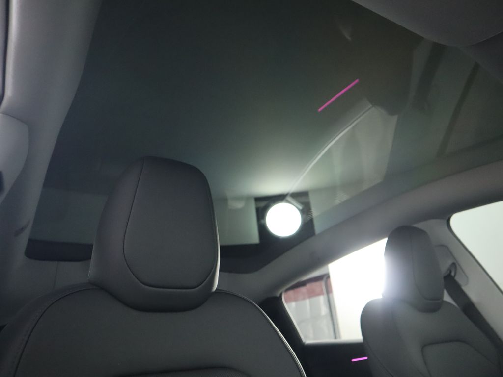 Thumbnail: 2026 Tesla Model Y - 19