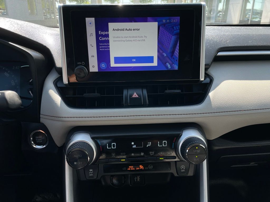 2024 Toyota RAV4 XLE 17