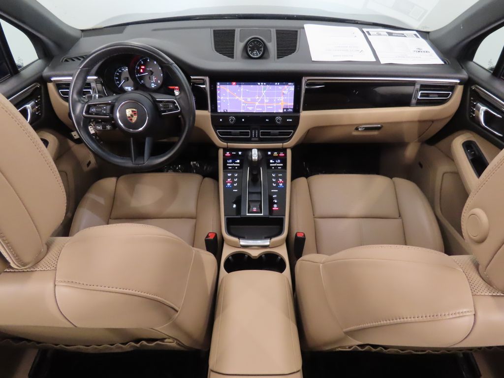 Thumbnail: 2024 Porsche Macan - 15