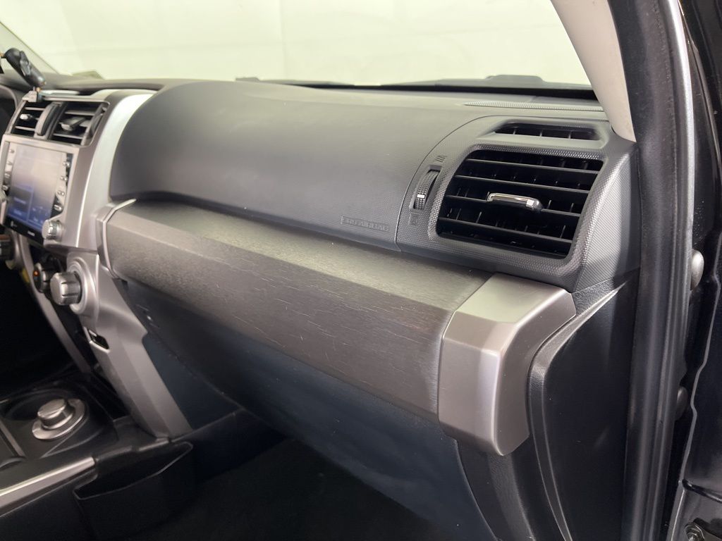 Thumbnail: 2020 Toyota 4Runner - 19