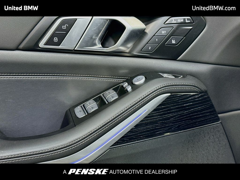 Thumbnail: 2024 BMW X7 - 3