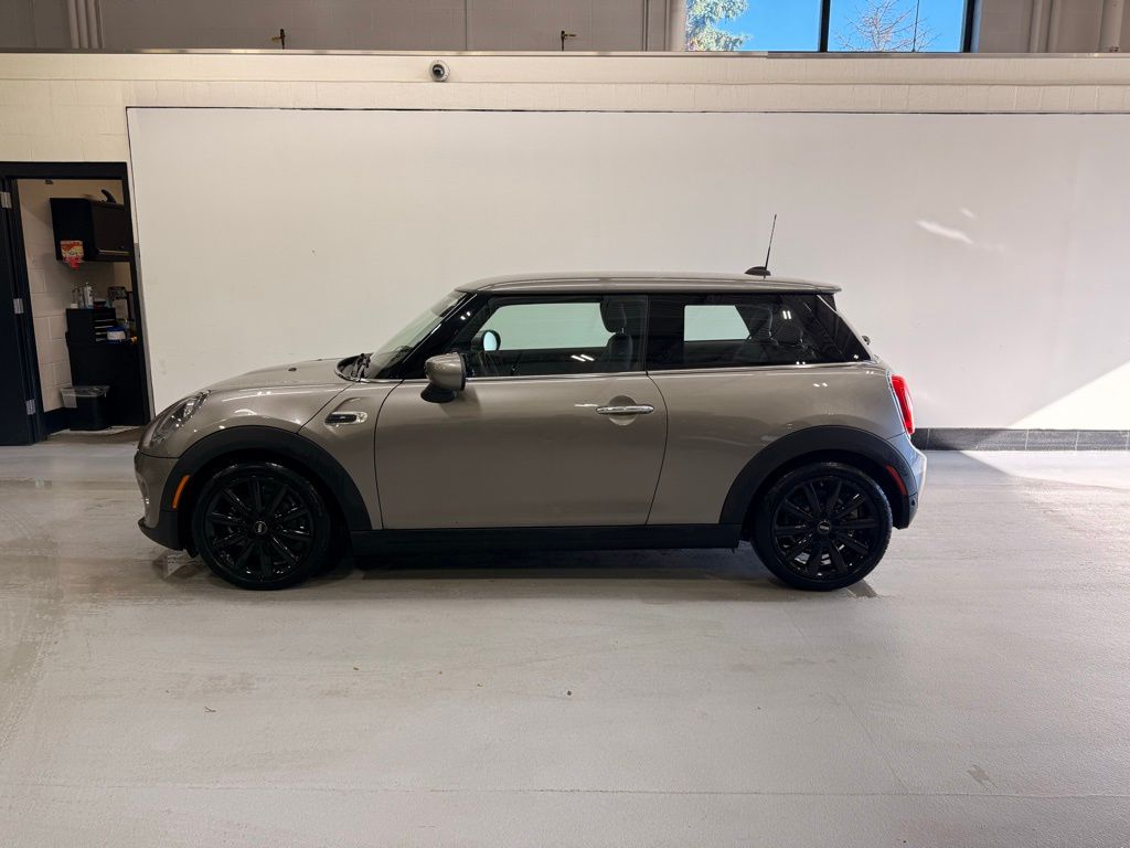 Thumbnail: 2020 MINI Cooper - 2