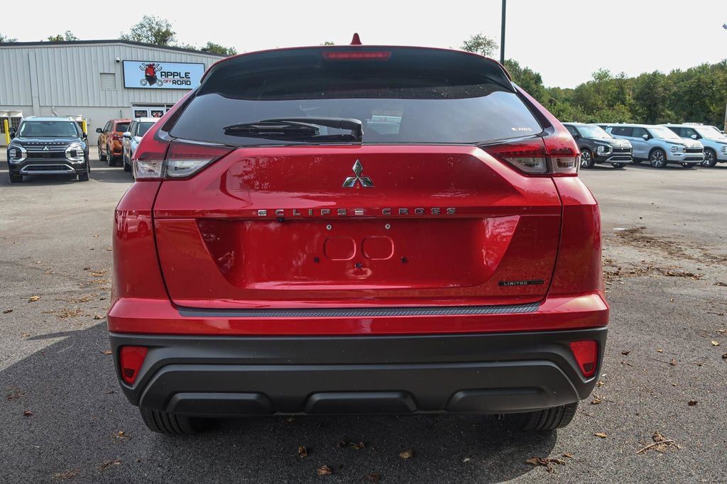 2026 Mitsubishi Eclipse Cross LE - Photo 8
