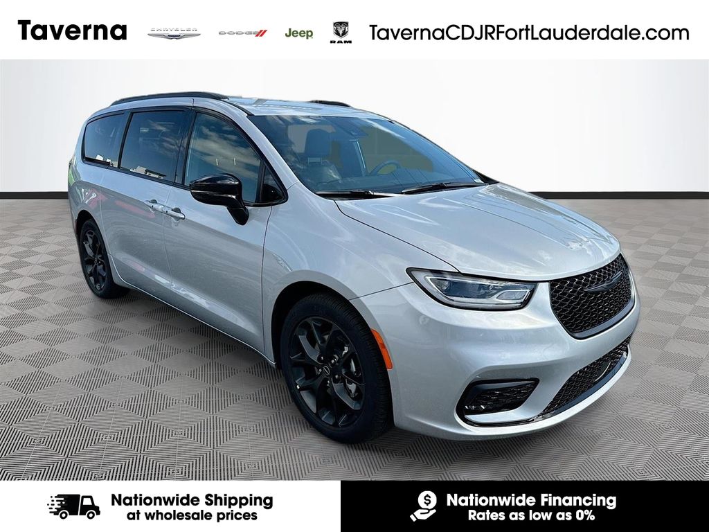 Silver Mist Clearcoat 2026 Chrysler Pacifica Select FWD Minivan Front-Wheel Drive 9-Speed Automatic