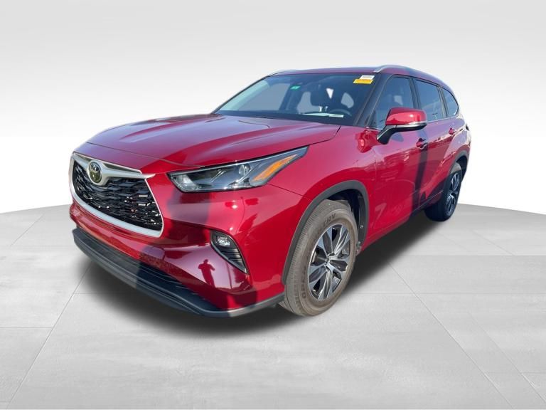 Thumbnail: 2023 Toyota Highlander - 1