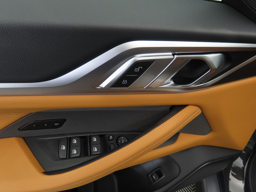 Thumbnail: 2026 BMW i4 - 23