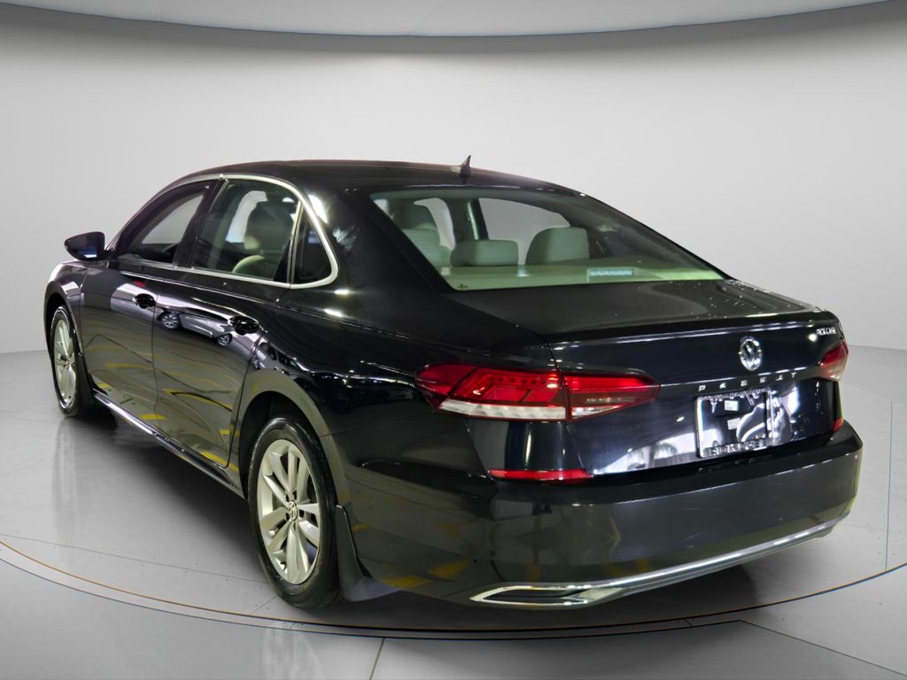 2020 Volkswagen Passat - $14,300