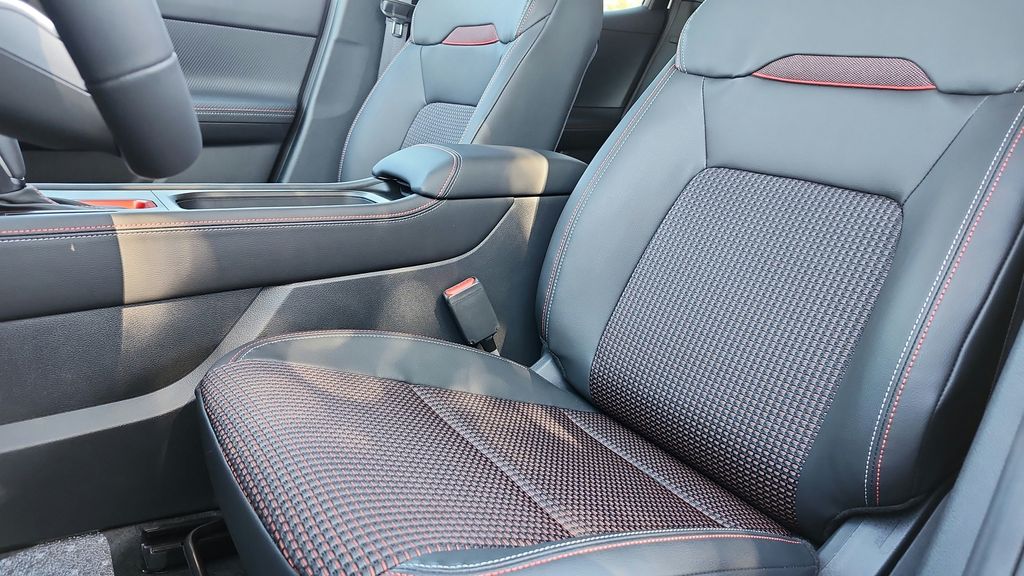 2025 Nissan Kicks