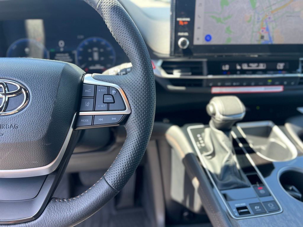 Used 2026 Toyota Sienna Van