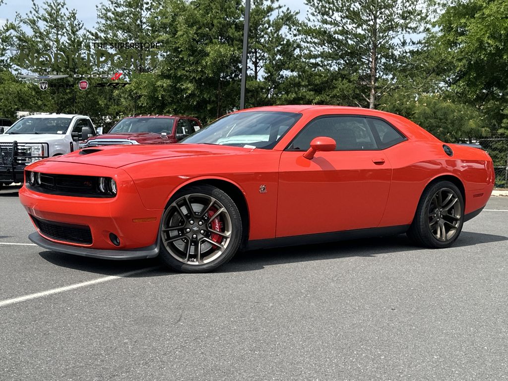 Go Mango! 2021 Dodge Challenger Coupe Rear-Wheel Drive 8-Speed Automatic