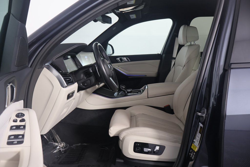 Thumbnail: 2022 BMW X5 - 10
