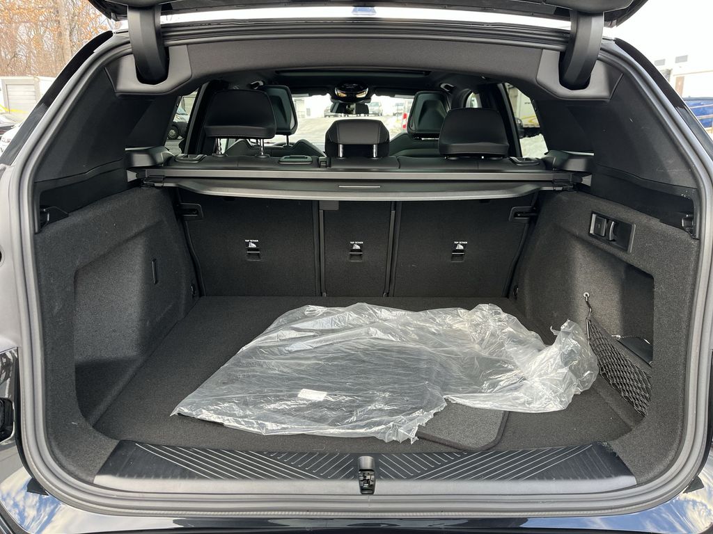 Thumbnail: 2025 BMW X3 - 25