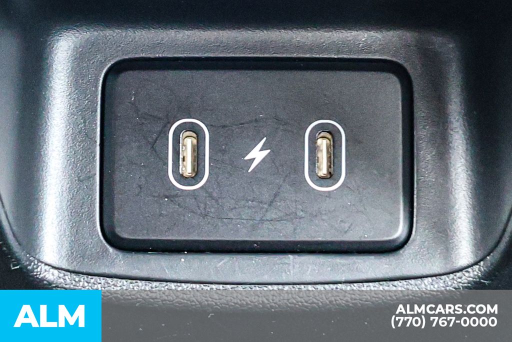 Used 2025 Silver Hyundai SEL Sport image 53