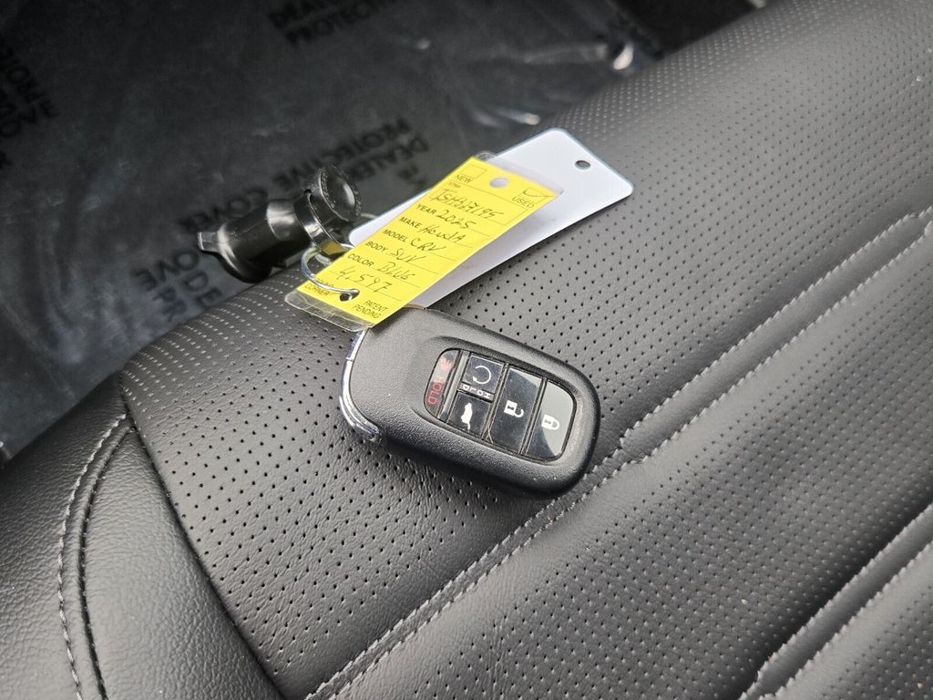 2025 Honda CR-V - $32,998