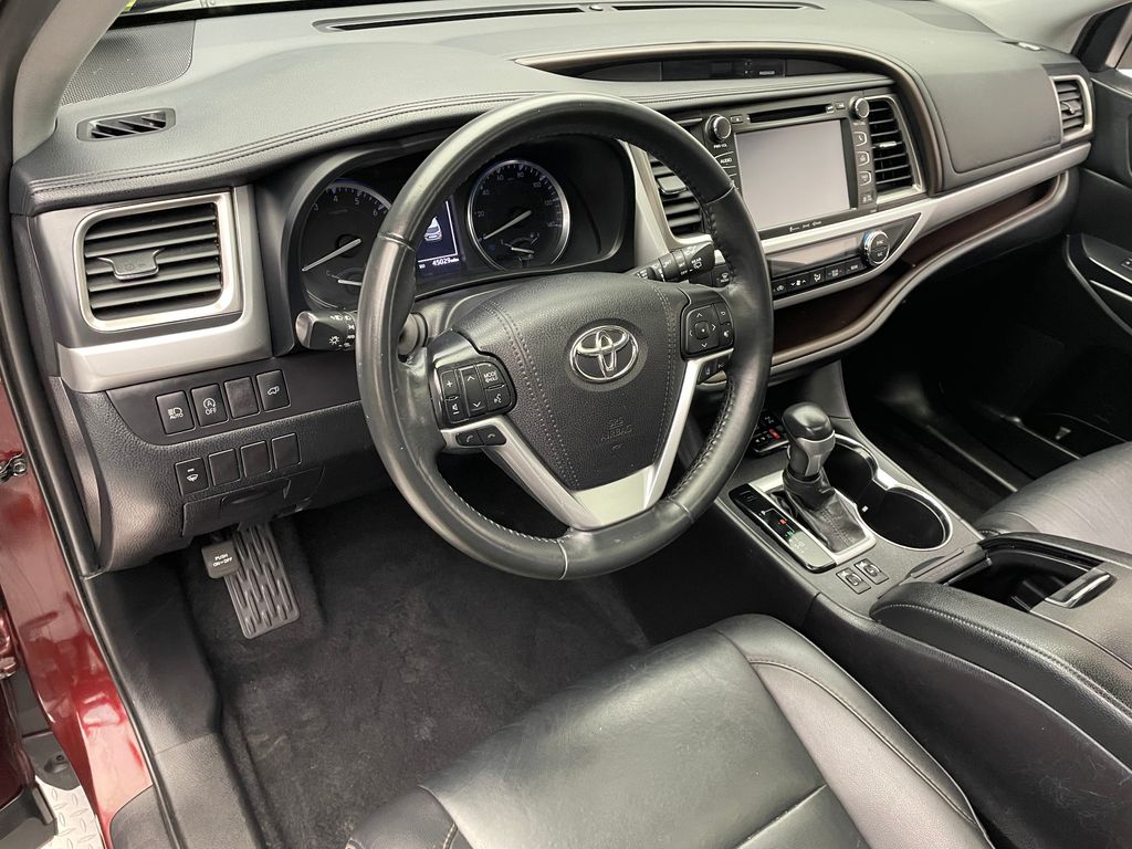 2019 Toyota Highlander XLE 11