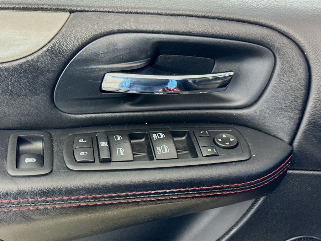 Used Car 2015 Dodge Grand Caravan  R/t For Sale Under $10,000 In Austin, Texas