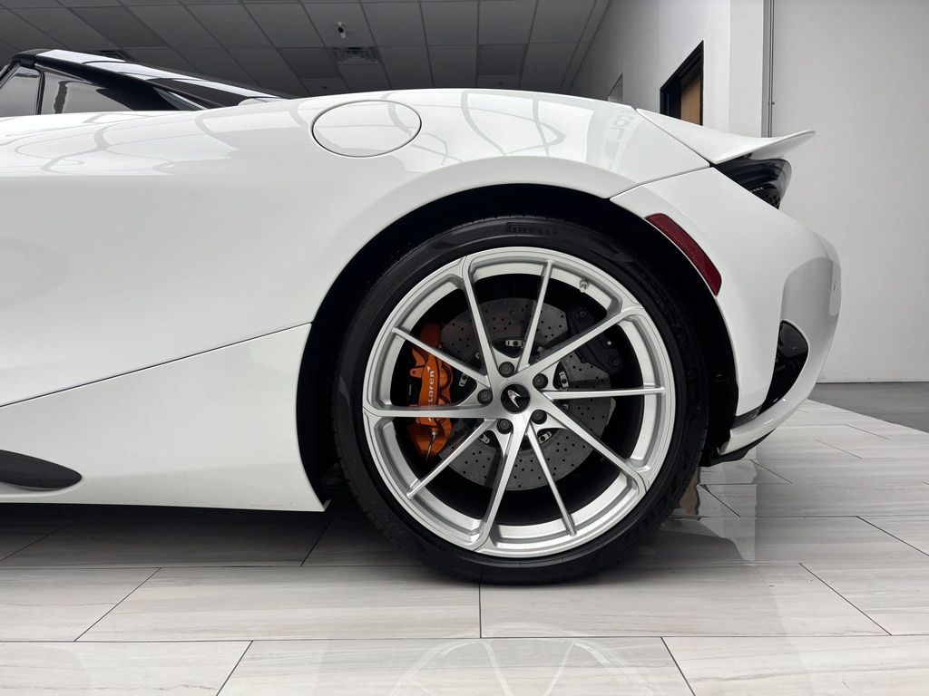 2024 McLaren 750S