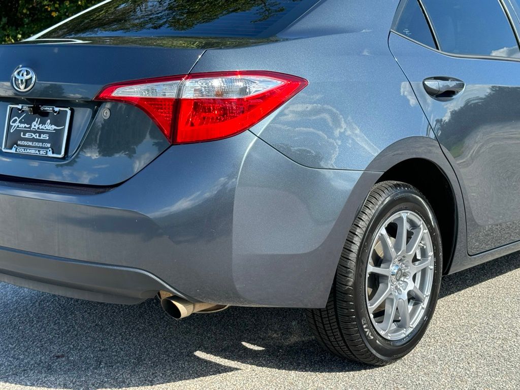 2015 Toyota Corolla L 14