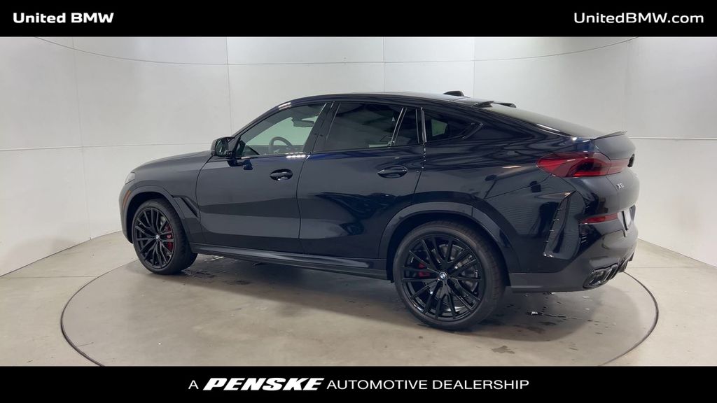 2026 BMW X6  6