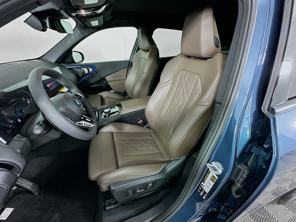 Thumbnail: 2026 BMW X3 - 16