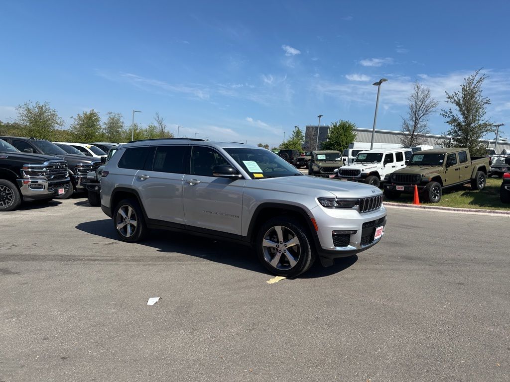 Used Car 2021 Jeep Grand Cherokee L  Limited For Sale Under $30,000 In Austin, Texas
