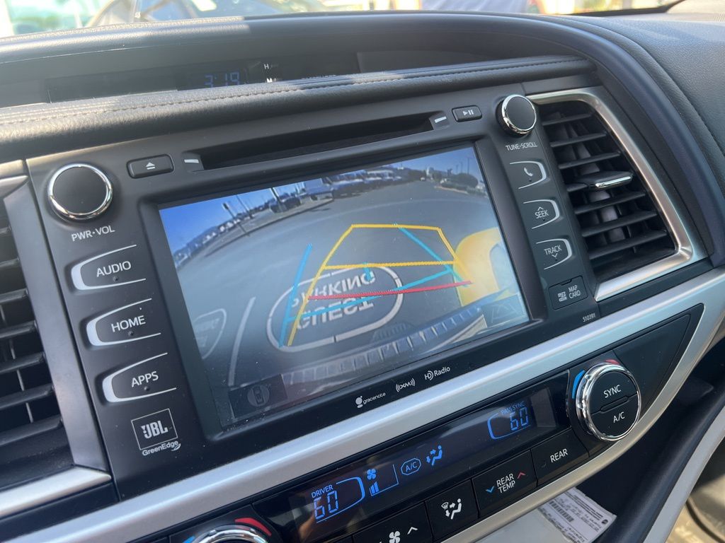 2019 Toyota Highlander Limited 9