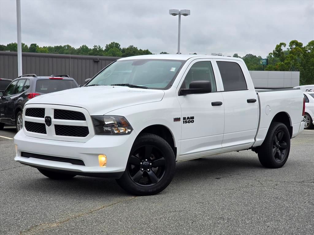 Bright White Clearcoat 2017 RAM 1500 Pickup Truck Four-Wheel Drive 8-Speed Automatic