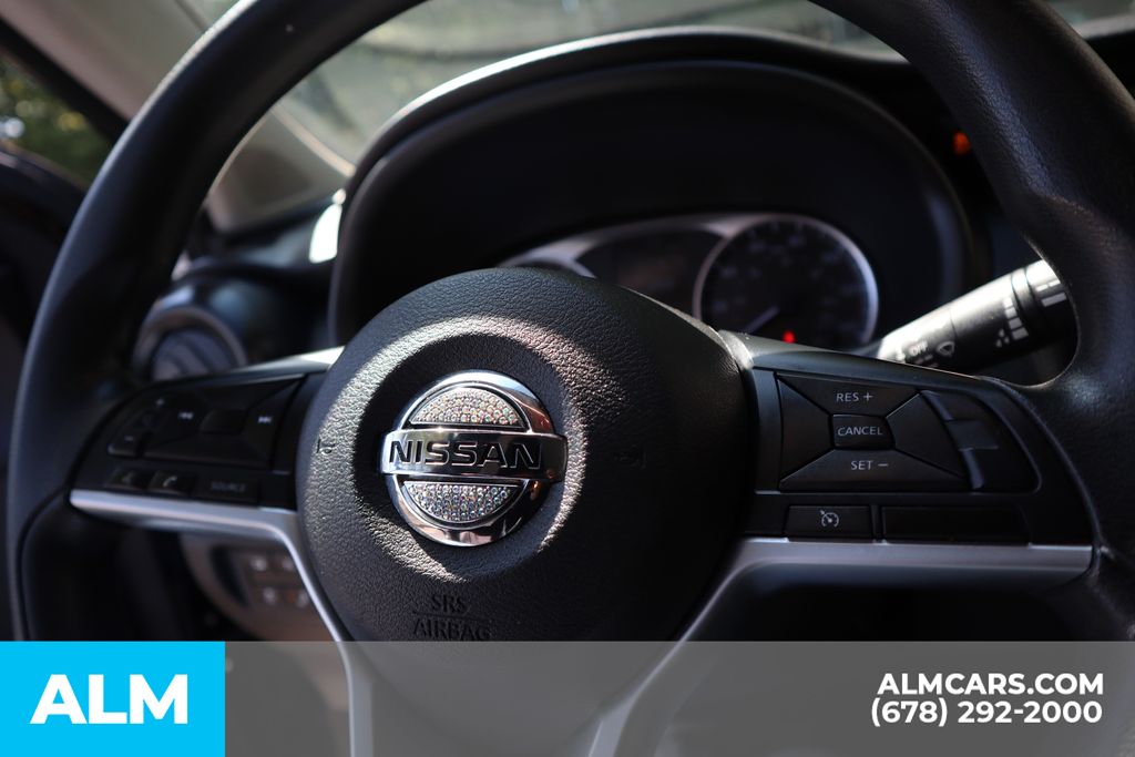 2021 Nissan Kicks S photo 19