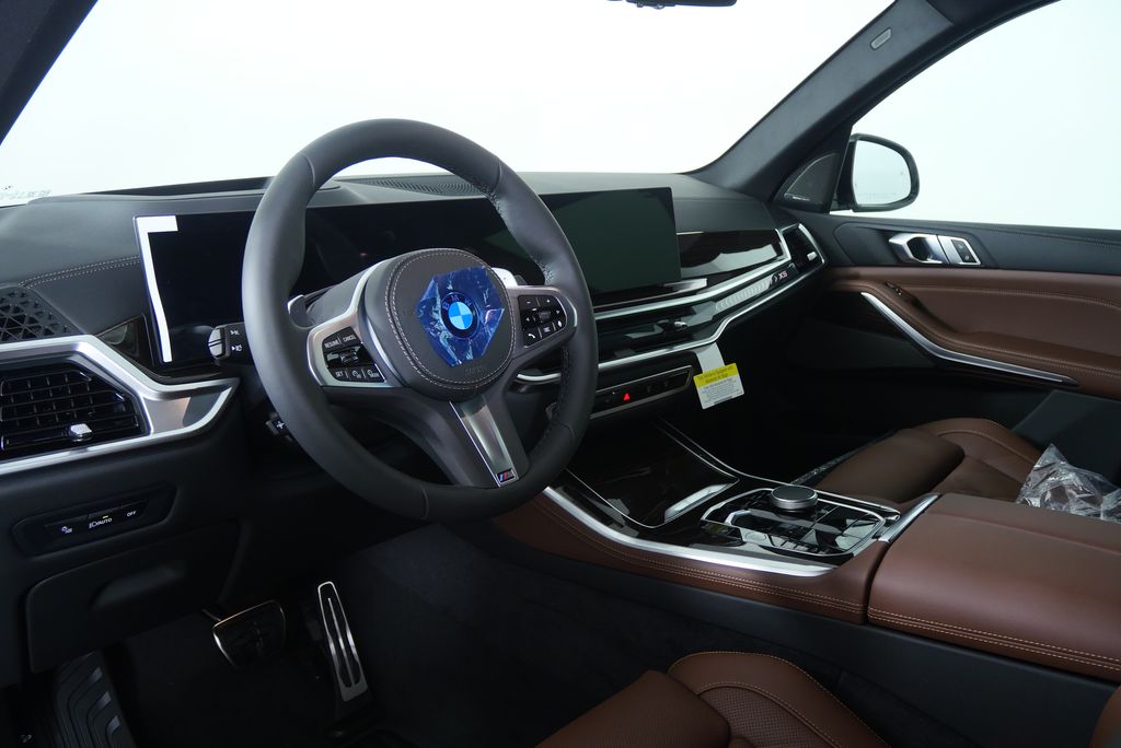 Thumbnail: 2026 BMW X5 - 13