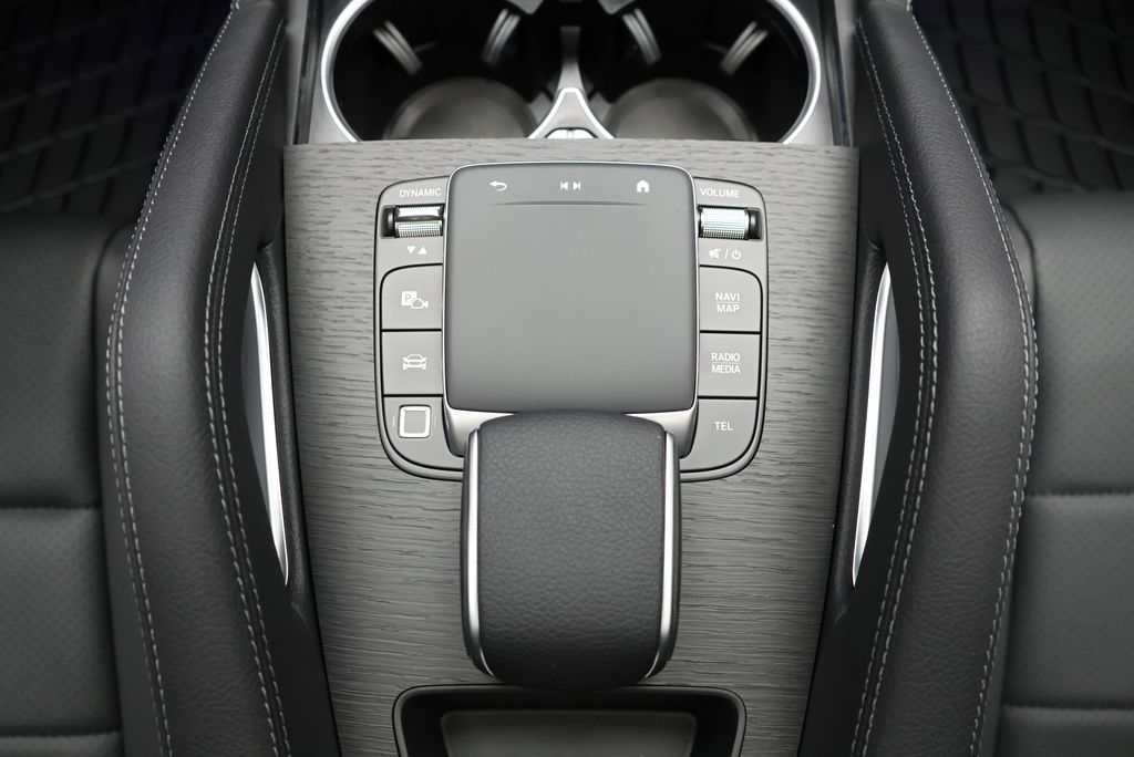 Thumbnail: 2026 Mercedes-Benz GLE - 27