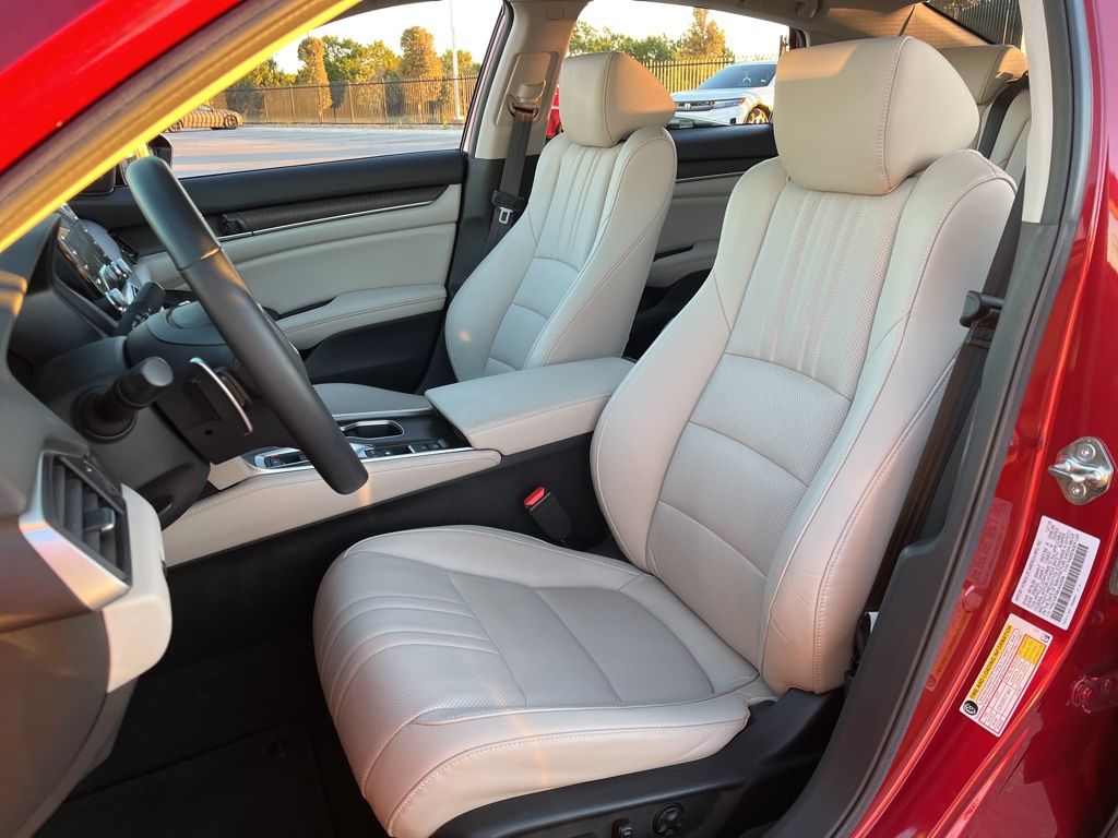 Thumbnail: 2019 Honda Accord - 25